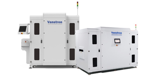 Inline vertikal h&auml;rdningsugn f&ouml;r dispenseringslina och ingjutningslinje f&ouml;r f&ouml;rv&auml;rmning 